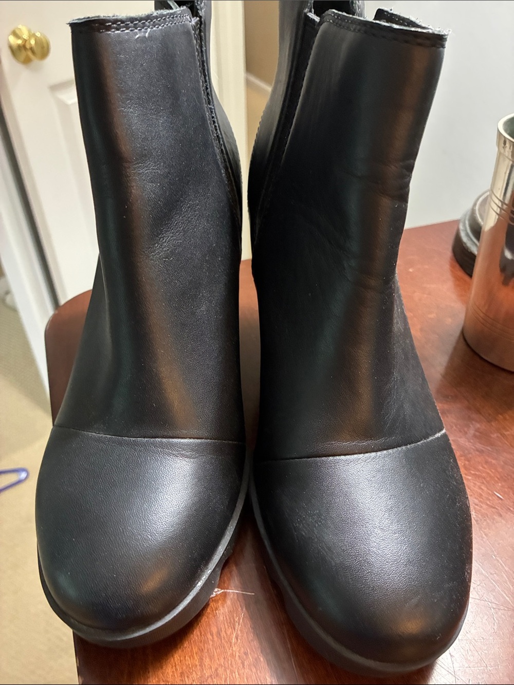 Sorel Black Leather Chelsea Ankle Booties